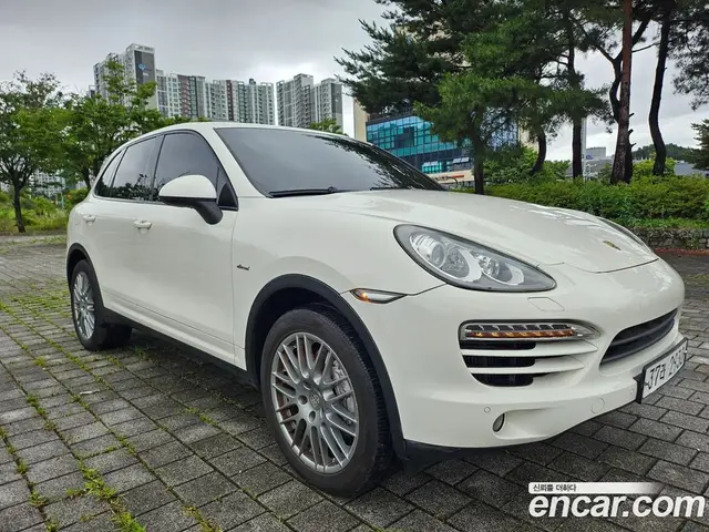 Porsche Cayenne 2011 3.0 автомат (гидро), миниатюра 2 Porsche Cayenne 2011 3.0 автомат (гидро), миниатюра 2
