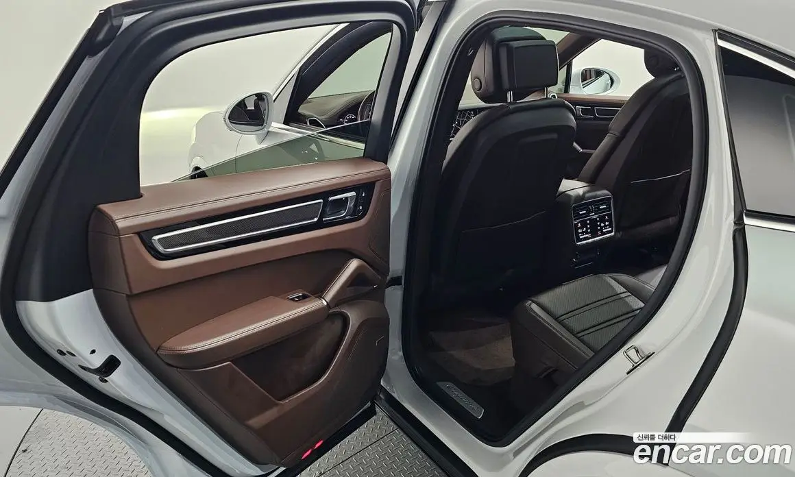 Porsche Cayenne 2022 3.0 автомат (гидро), фото 26 Porsche Cayenne 2022 3.0 автомат (гидро), фото 26