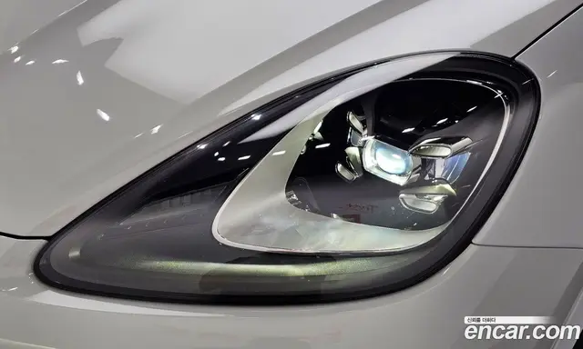 Porsche Cayenne 2022 3.0 автомат (гидро), миниатюра 8 Porsche Cayenne 2022 3.0 автомат (гидро), миниатюра 8