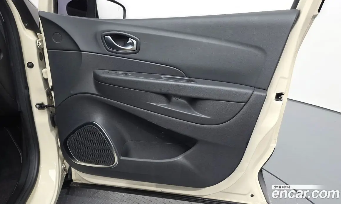 Renault (Samsung) QM3 2017 1.5 автомат (гидро), фото 14 Renault (Samsung) QM3 2017 1.5 автомат (гидро), фото 14