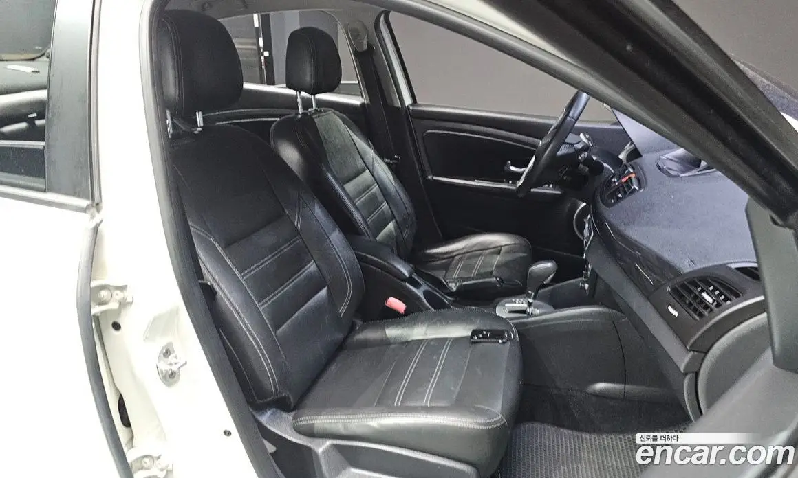 Renault (Samsung) SM3 2014 1.6 автомат (гидро), фото 16 Renault (Samsung) SM3 2014 1.6 автомат (гидро), фото 16