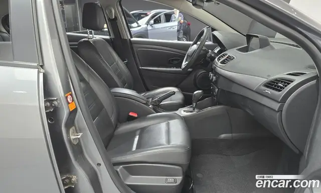 Renault (Samsung) SM3 2017 1.6 автомат (гидро), миниатюра 11 Renault (Samsung) SM3 2017 1.6 автомат (гидро), миниатюра 11