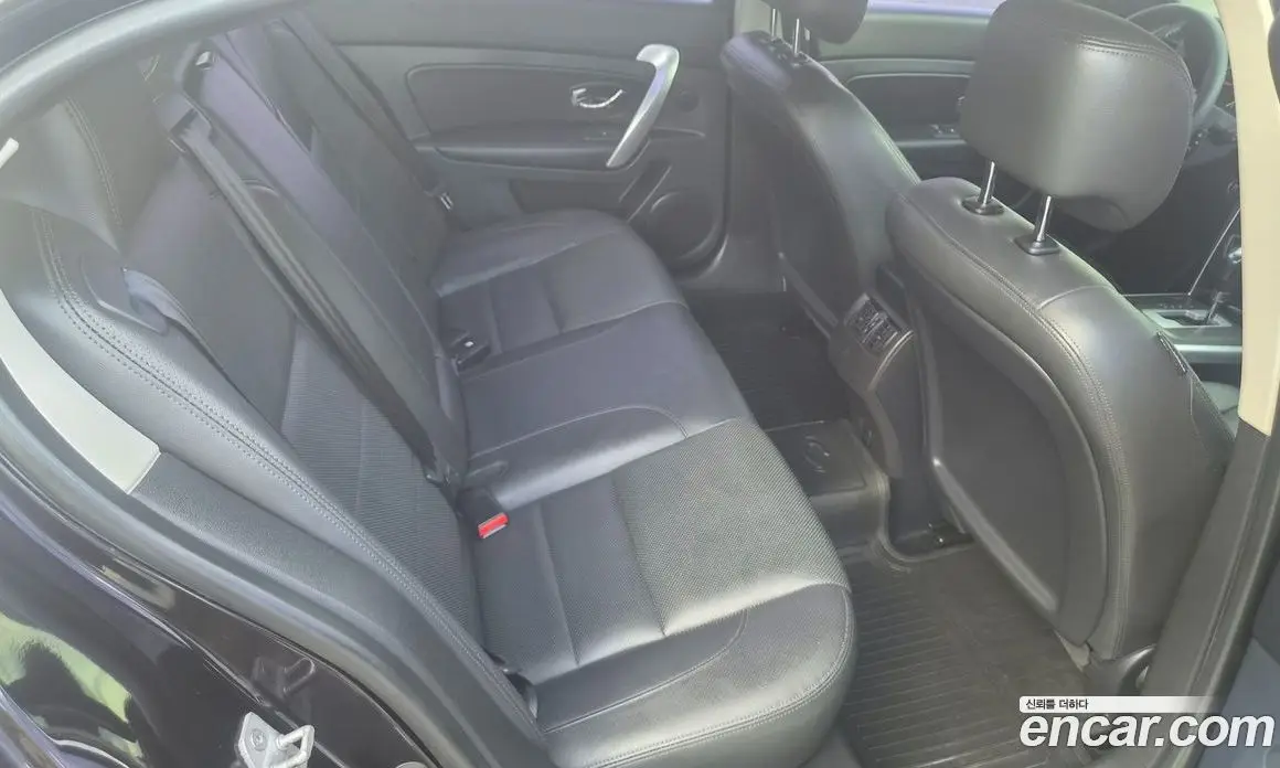 Renault (Samsung) SM5 2017 2.0 автомат (гидро), фото 10 Renault (Samsung) SM5 2017 2.0 автомат (гидро), фото 10