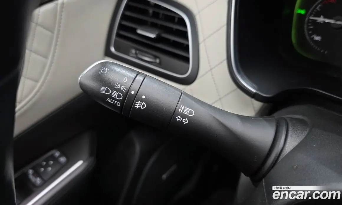 Renault (Samsung) SM6 2016 2.0 автомат (гидро), фото 28 Renault (Samsung) SM6 2016 2.0 автомат (гидро), фото 28