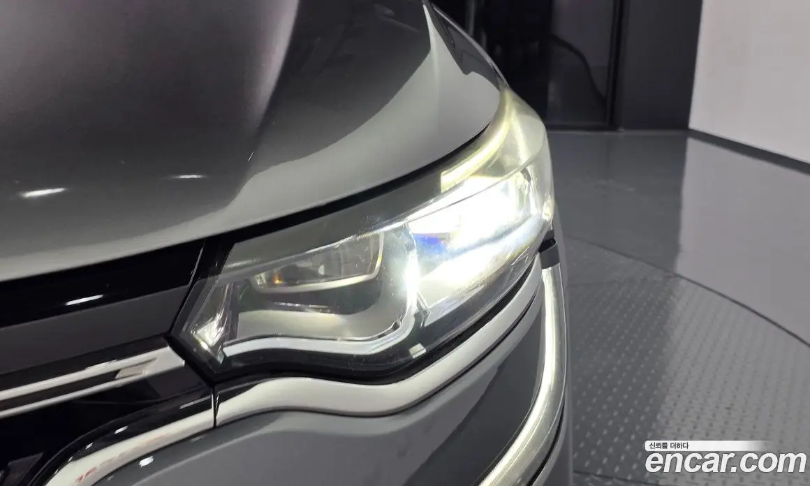 Renault (Samsung) SM6 2016 2.0 автомат (гидро), фото 8 Renault (Samsung) SM6 2016 2.0 автомат (гидро), фото 8