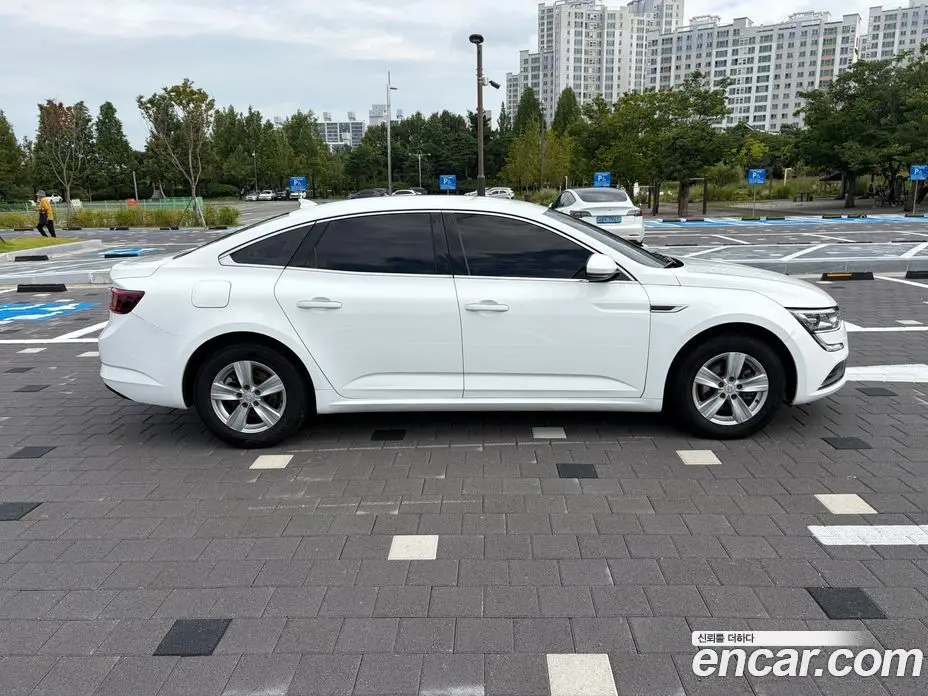 Renault (Samsung) SM6 2017 2.0 автомат (гидро), фото 4 Renault (Samsung) SM6 2017 2.0 автомат (гидро), фото 4