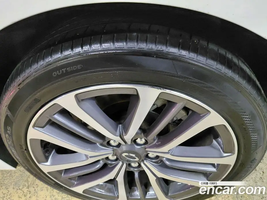 Renault (Samsung) SM7 2011 2.5 автомат (гидро), фото 18 Renault (Samsung) SM7 2011 2.5 автомат (гидро), фото 18