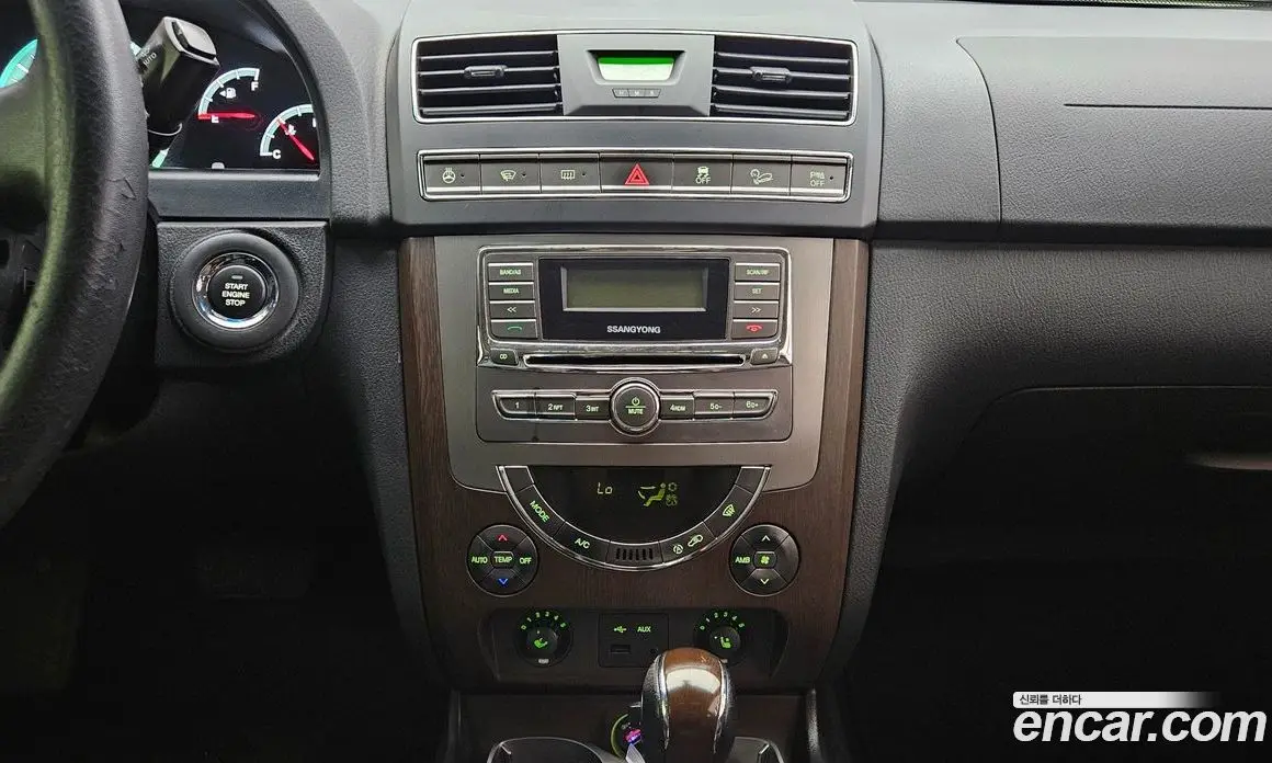 SsangYong Rexton 2014 2.0 автомат (гидро), фото 14