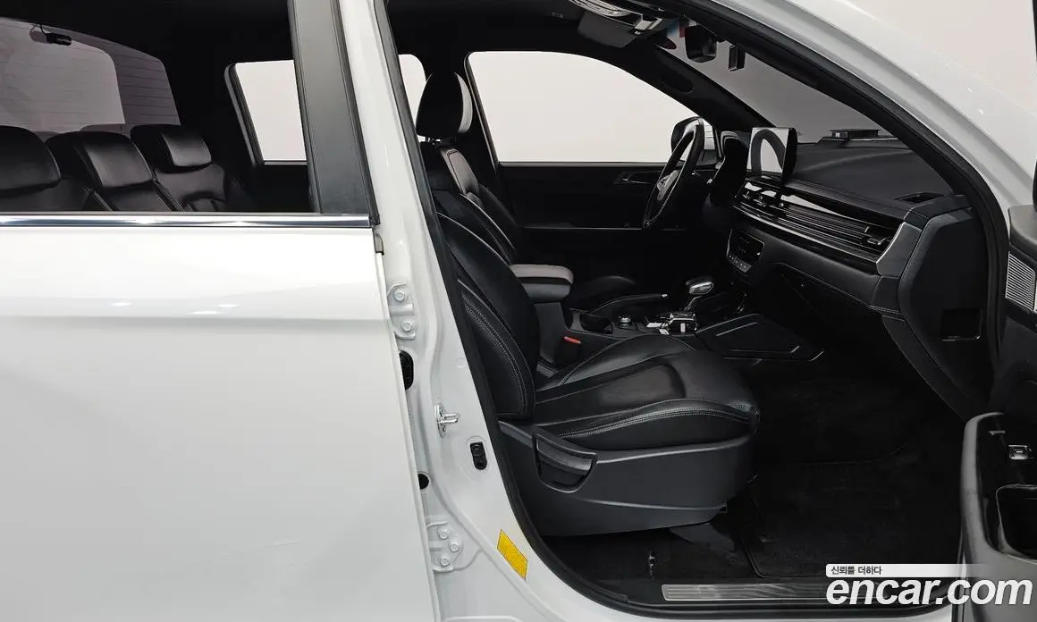 SsangYong Rexton 2024 2.2 автомат (гидро), фото 16