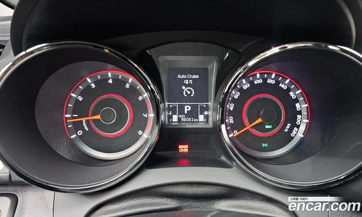 SsangYong TIBOLI 2015 1.6 автомат (гидро), фото 8 SsangYong TIBOLI 2015 1.6 автомат (гидро), фото 8