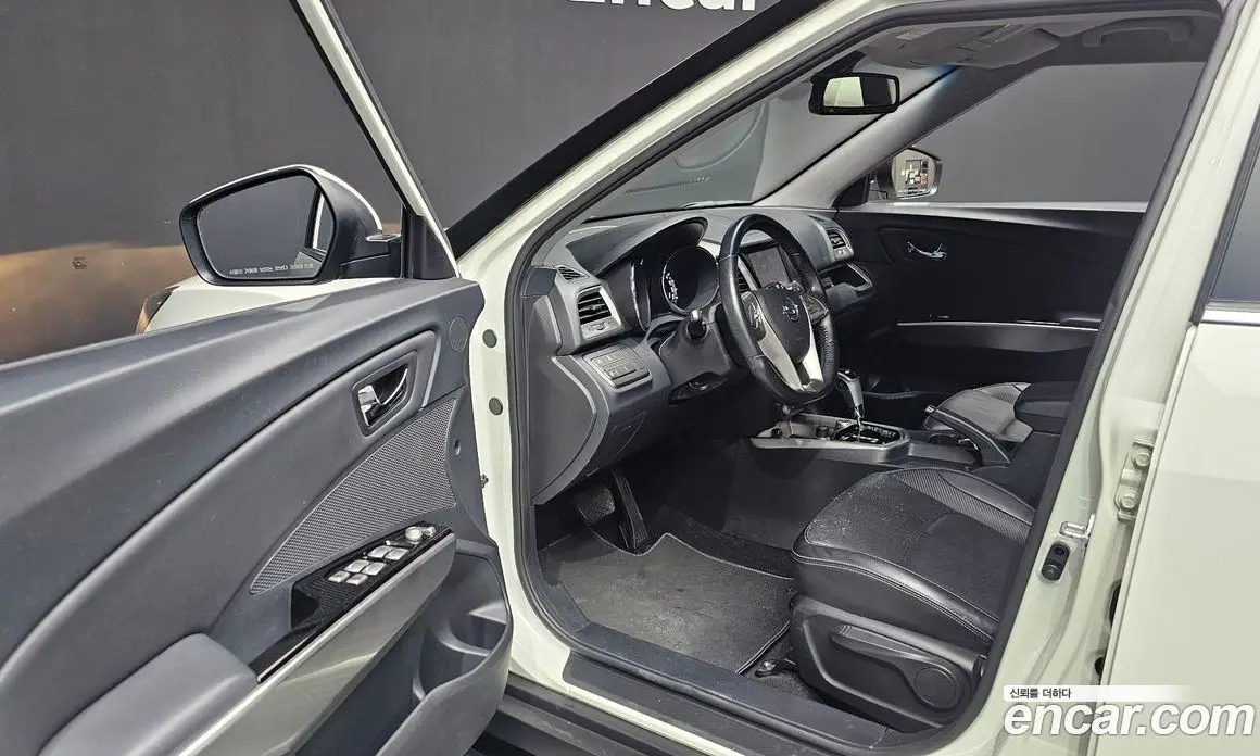 SsangYong TIBOLI 2015 1.6 автомат (гидро), фото 10 SsangYong TIBOLI 2015 1.6 автомат (гидро), фото 10
