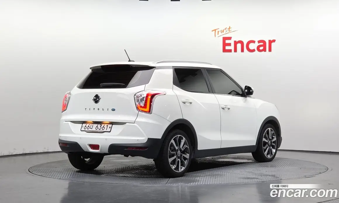 SsangYong TIBOLI 2016 1.6 автомат (гидро), фото 2 SsangYong TIBOLI 2016 1.6 автомат (гидро), фото 2