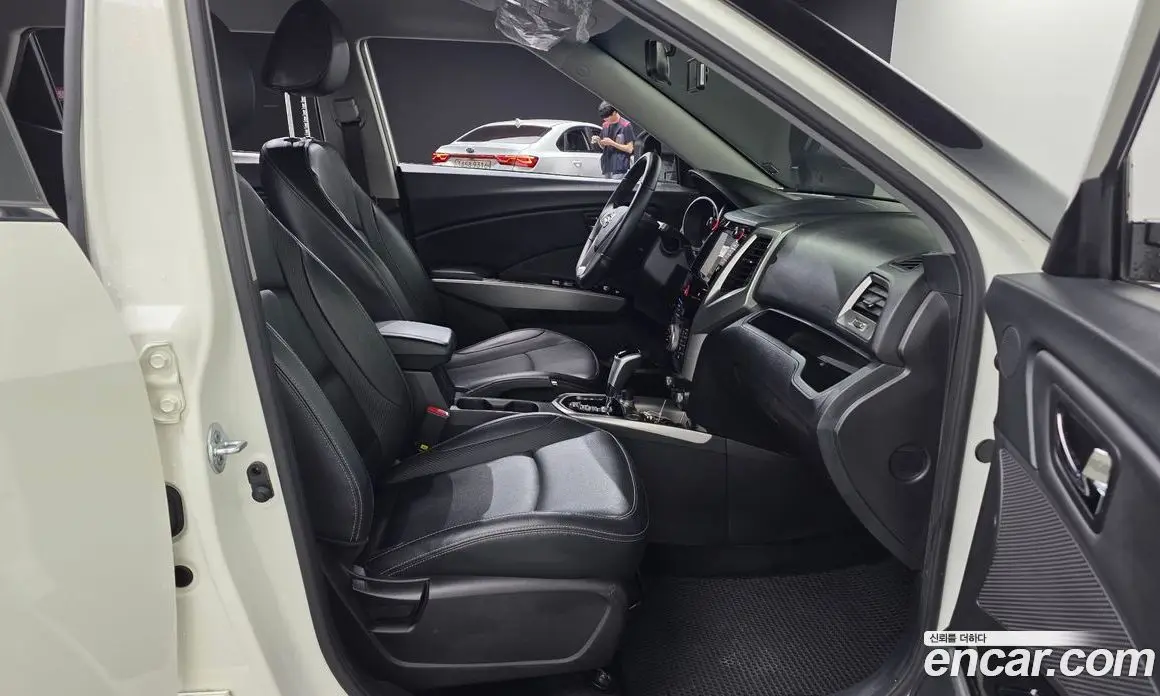 SsangYong TIBOLI 2016 1.6 автомат (гидро), фото 11 SsangYong TIBOLI 2016 1.6 автомат (гидро), фото 11