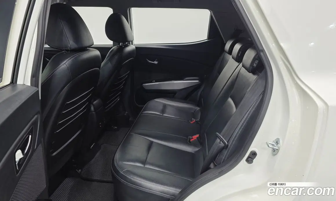 SsangYong TIBOLI 2016 1.6 автомат (гидро), фото 12 SsangYong TIBOLI 2016 1.6 автомат (гидро), фото 12