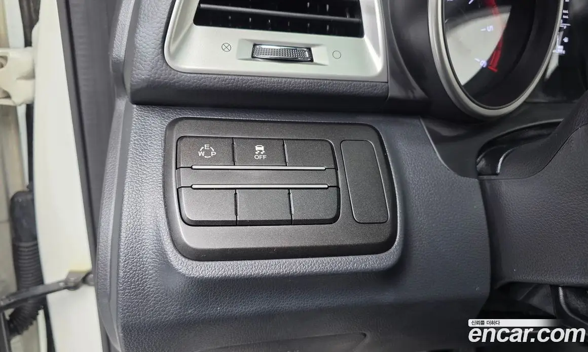 SsangYong TIBOLI 2016 1.6 автомат (гидро), фото 18 SsangYong TIBOLI 2016 1.6 автомат (гидро), фото 18