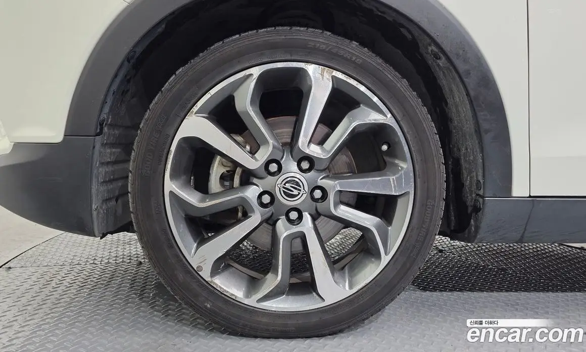 SsangYong TIBOLI 2016 1.6 автомат (гидро), фото 5 SsangYong TIBOLI 2016 1.6 автомат (гидро), фото 5