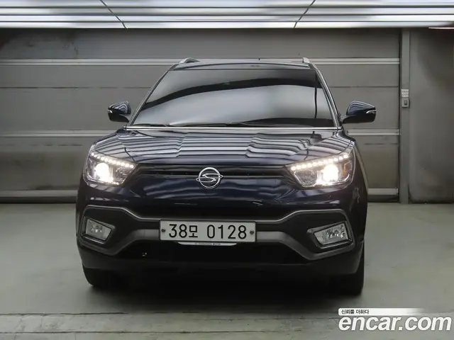 SsangYong TIBOLI 2017 1.6 автомат (гидро), миниатюра 2