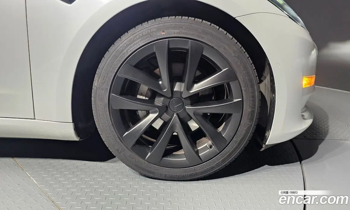 Tesla Model 3 2021 0.2 автомат (гидро), фото 6 Tesla Model 3 2021 0.2 автомат (гидро), фото 6