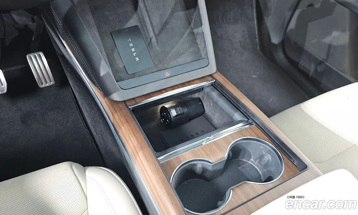 Tesla Model X 2024 0.3 автомат (гидро), фото 23 Tesla Model X 2024 0.3 автомат (гидро), фото 23