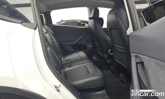Tesla Model Y 2023 0.2 автомат (гидро), миниатюра 12