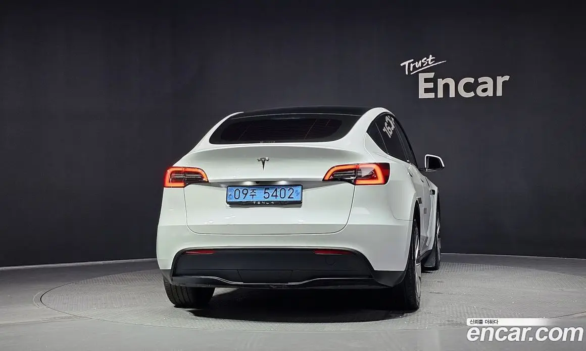 Tesla Model Y 2023 0.2 автомат (гидро), фото 4 Tesla Model Y 2023 0.2 автомат (гидро), фото 4
