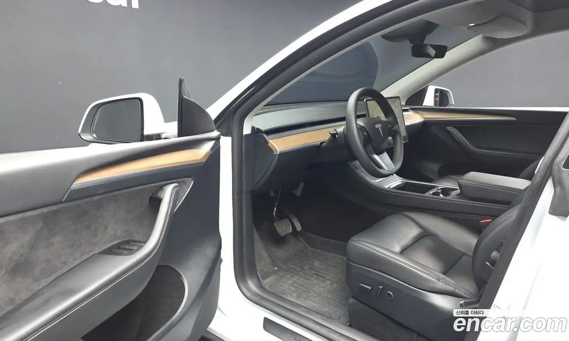 Tesla Model Y 2024 0.2 автомат (гидро), фото 13 Tesla Model Y 2024 0.2 автомат (гидро), фото 13