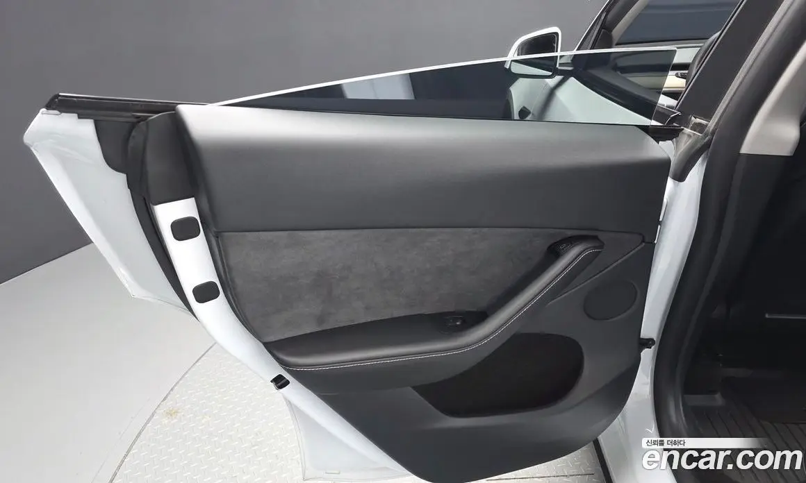 Tesla Model Y 2024 0.2 автомат (гидро), фото 15 Tesla Model Y 2024 0.2 автомат (гидро), фото 15