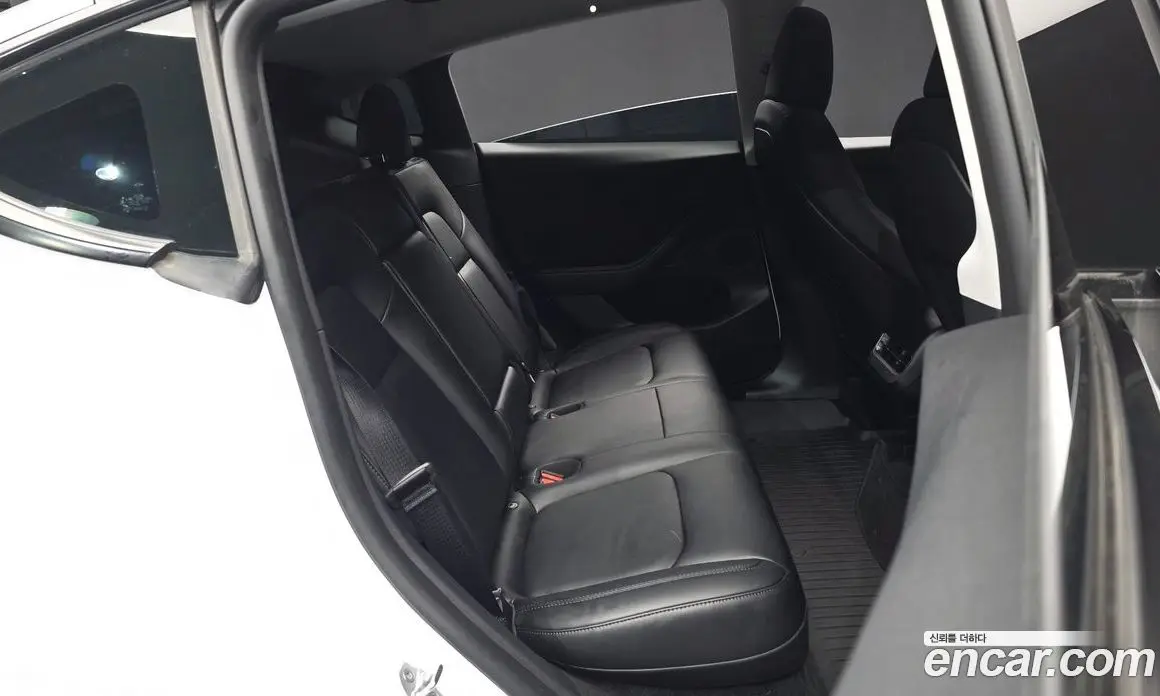 Tesla Model Y 2024 0.2 автомат (гидро), фото 18 Tesla Model Y 2024 0.2 автомат (гидро), фото 18