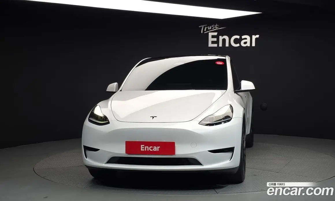 Tesla Model Y 2024 0.2 автомат (гидро), фото 3 Tesla Model Y 2024 0.2 автомат (гидро), фото 3