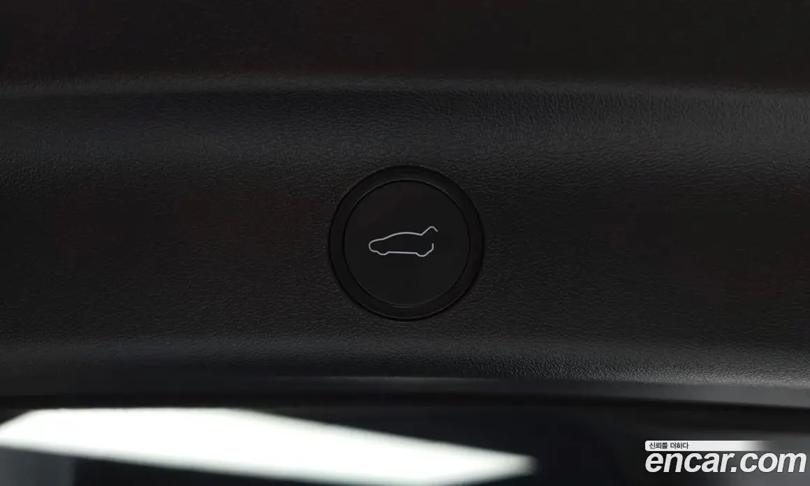 Tesla Model Y 2024 0.2 автомат (гидро), фото 30 Tesla Model Y 2024 0.2 автомат (гидро), фото 30