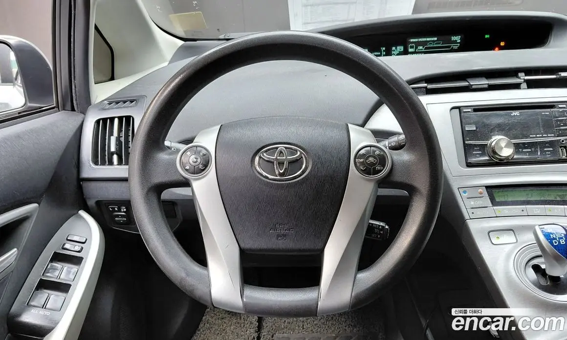 Toyota Prius 2014 1.8 автомат (гидро), фото 18 Toyota Prius 2014 1.8 автомат (гидро), фото 18