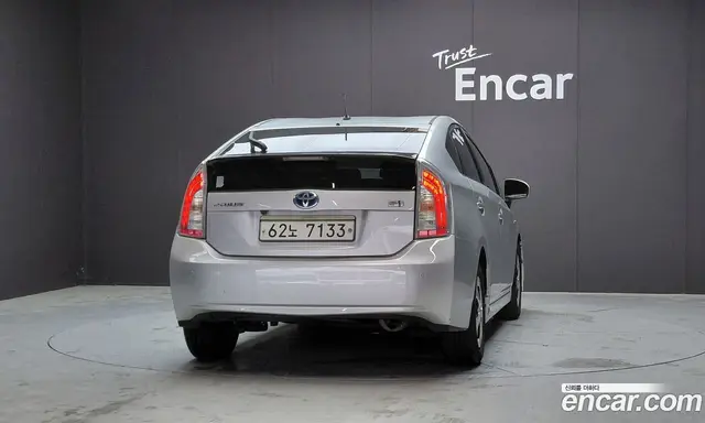 Toyota Prius 2014 1.8 автомат (гидро), миниатюра 4 Toyota Prius 2014 1.8 автомат (гидро), миниатюра 4