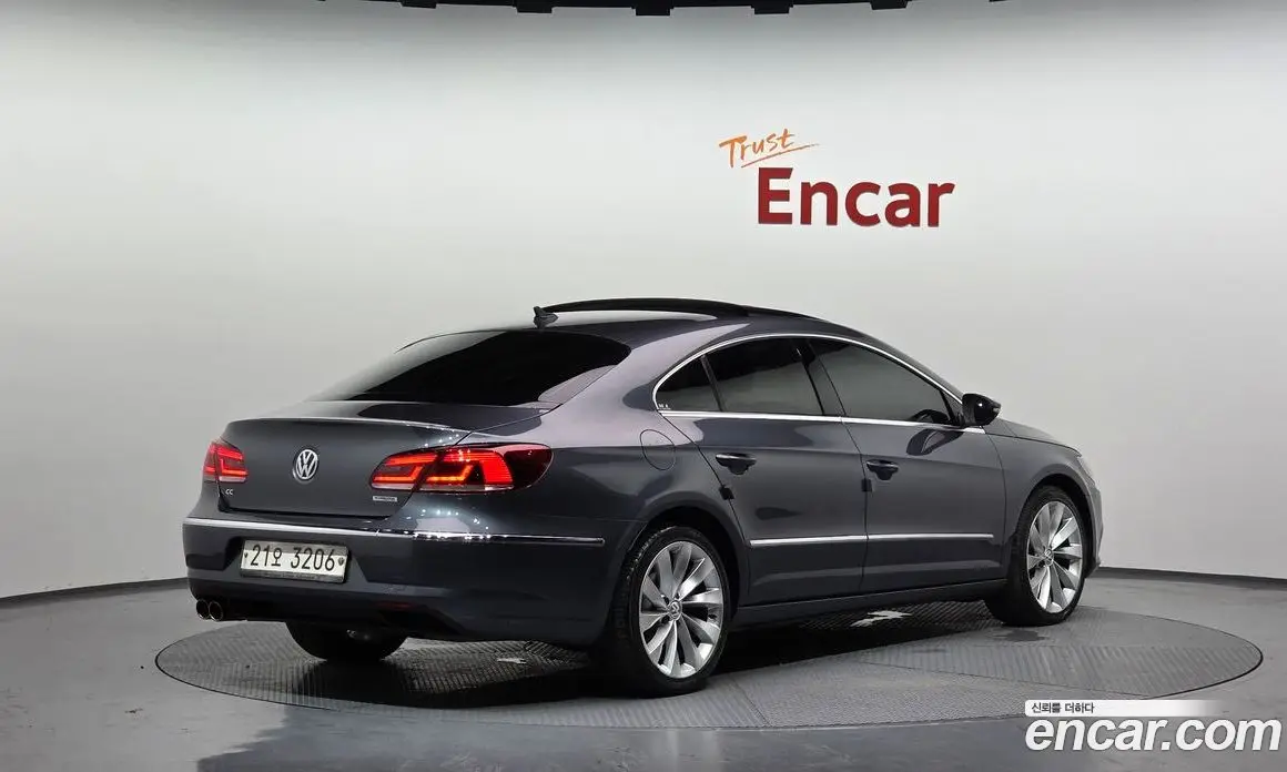 Volkswagen CC 2013 2.0 автомат (гидро), фото 2 Volkswagen CC 2013 2.0 автомат (гидро), фото 2