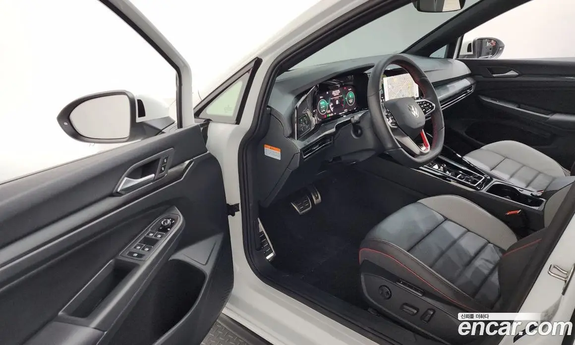 Volkswagen Golf 2024 2.0 автомат (гидро), фото 10 Volkswagen Golf 2024 2.0 автомат (гидро), фото 10