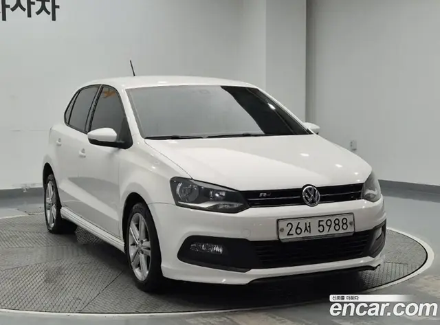 Volkswagen Polo 2014 1.6 автомат (гидро), миниатюра 2 Volkswagen Polo 2014 1.6 автомат (гидро), миниатюра 2