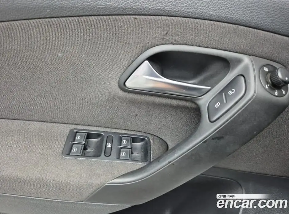 Volkswagen Polo 2014 1.6 автомат (гидро), фото 14 Volkswagen Polo 2014 1.6 автомат (гидро), фото 14