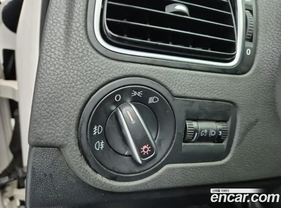 Volkswagen Polo 2014 1.6 автомат (гидро), фото 15 Volkswagen Polo 2014 1.6 автомат (гидро), фото 15