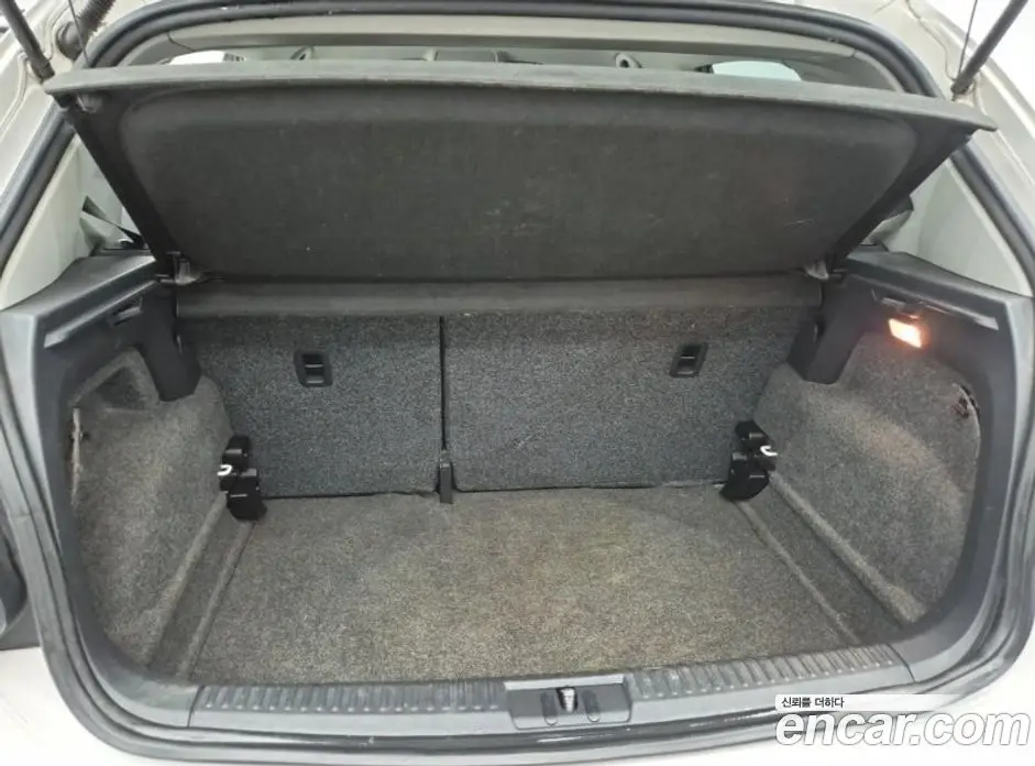 Volkswagen Polo 2014 1.6 автомат (гидро), фото 16 Volkswagen Polo 2014 1.6 автомат (гидро), фото 16