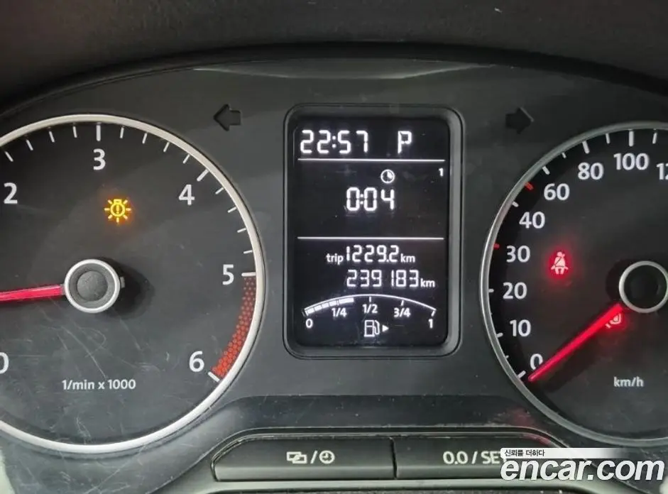 Volkswagen Polo 2014 1.6 автомат (гидро), фото 6 Volkswagen Polo 2014 1.6 автомат (гидро), фото 6