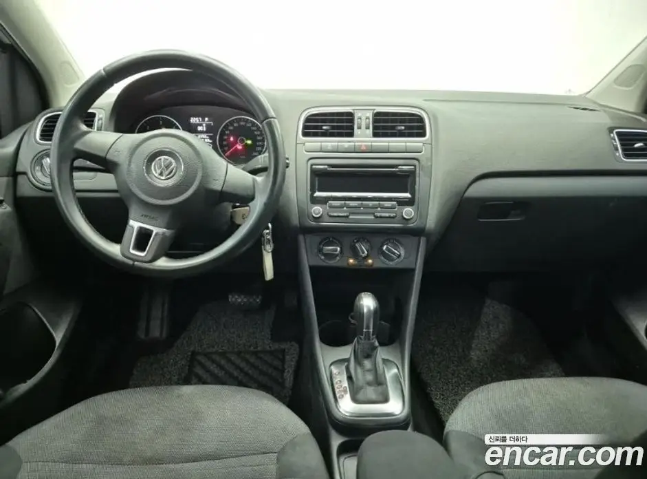 Volkswagen Polo 2014 1.6 автомат (гидро), фото 7 Volkswagen Polo 2014 1.6 автомат (гидро), фото 7