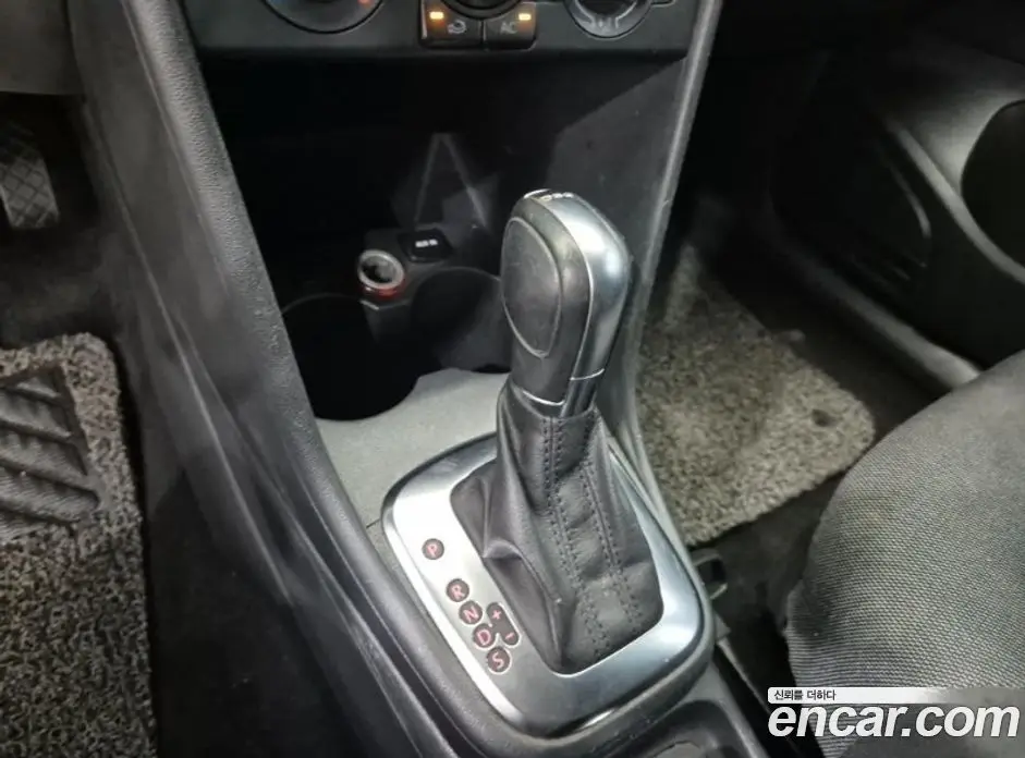 Volkswagen Polo 2014 1.6 автомат (гидро), фото 8 Volkswagen Polo 2014 1.6 автомат (гидро), фото 8
