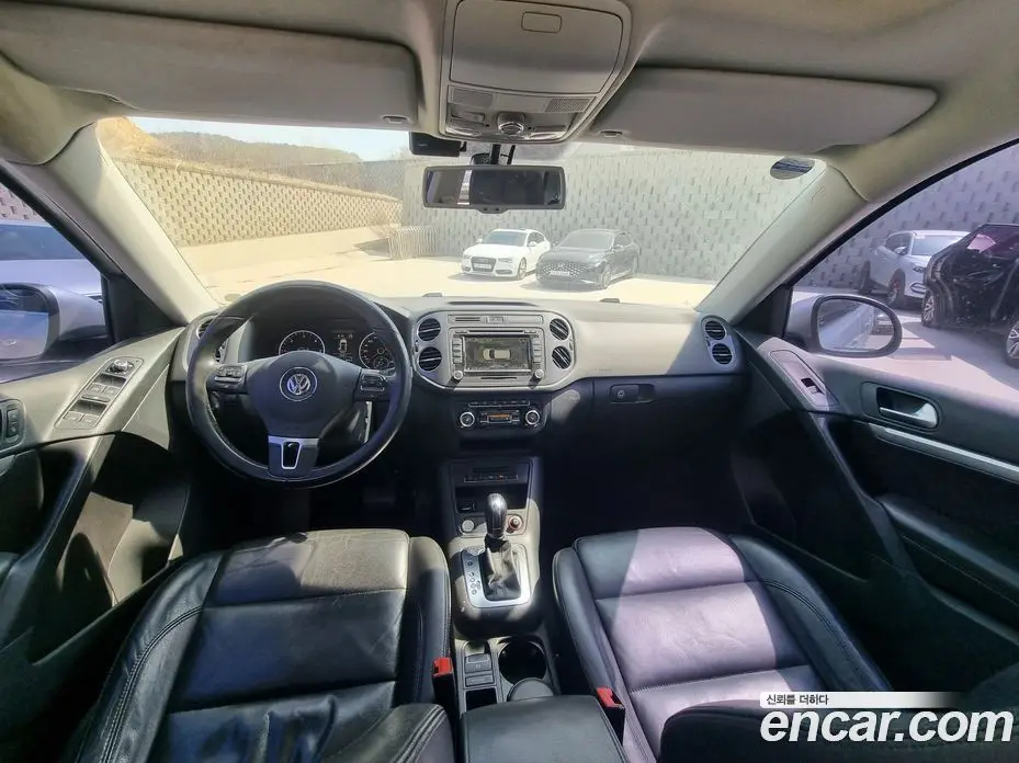 Volkswagen Tiguan 2013 2.0 автомат (гидро), фото 19 Volkswagen Tiguan 2013 2.0 автомат (гидро), фото 19