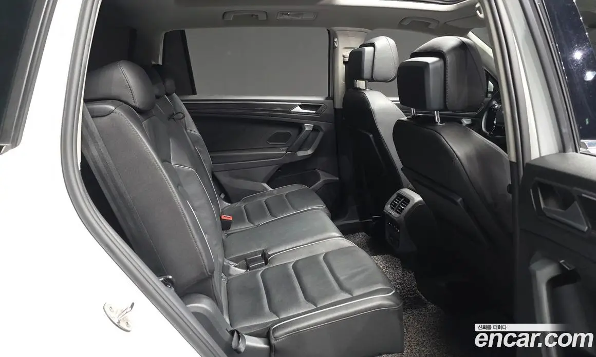 Volkswagen Tiguan 2020 2.0 автомат (гидро), фото 12 Volkswagen Tiguan 2020 2.0 автомат (гидро), фото 12