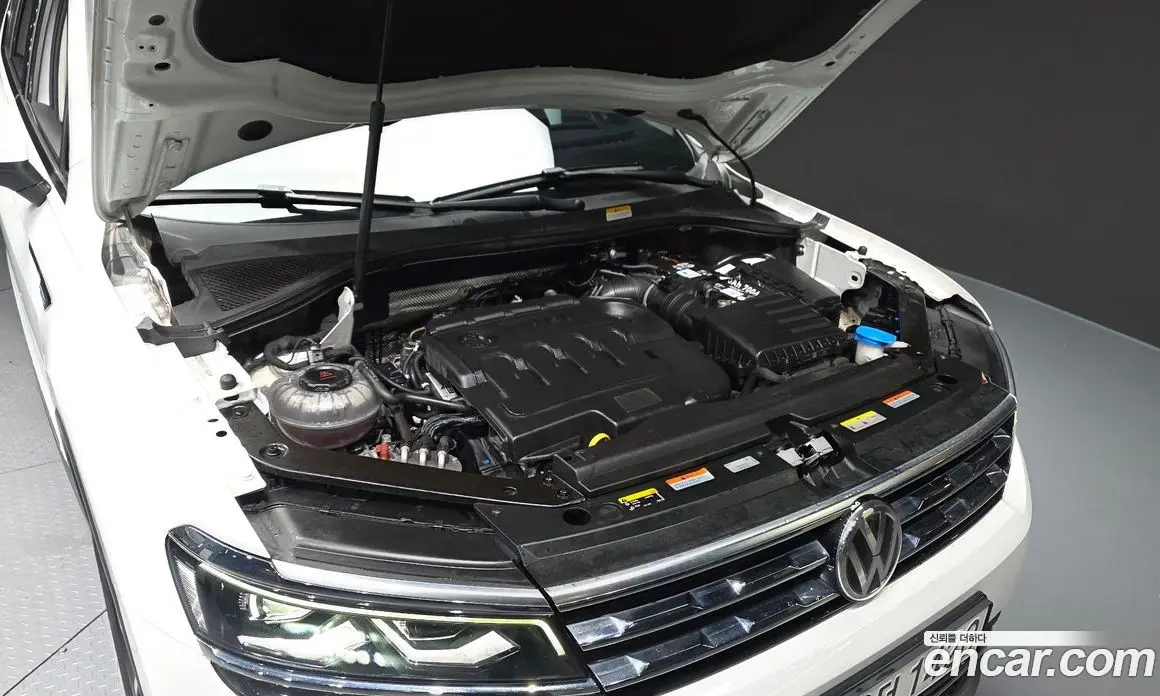 Volkswagen Tiguan 2020 2.0 автомат (гидро), фото 6 Volkswagen Tiguan 2020 2.0 автомат (гидро), фото 6