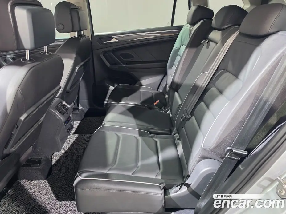 Volkswagen Tiguan 2020 2.0 автомат (гидро), фото 13 Volkswagen Tiguan 2020 2.0 автомат (гидро), фото 13