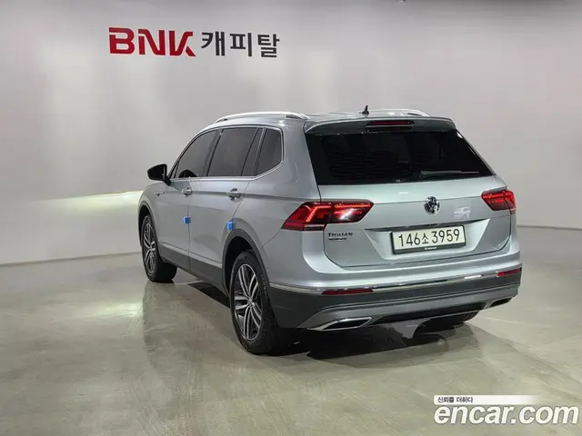 Volkswagen Tiguan 2020 2.0 автомат (гидро), миниатюра 4 Volkswagen Tiguan 2020 2.0 автомат (гидро), миниатюра 4