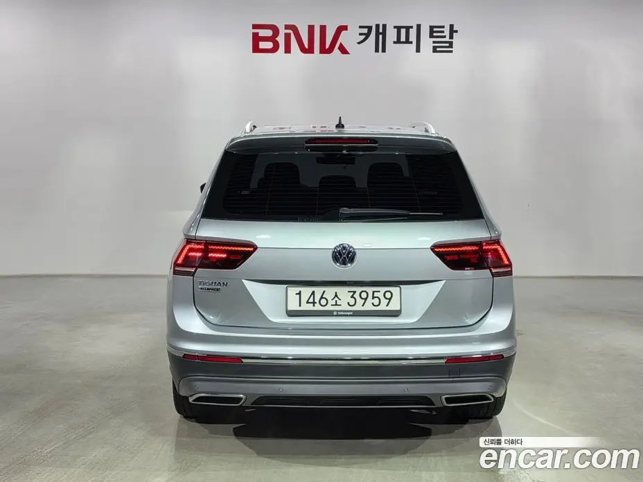 Volkswagen Tiguan 2020 2.0 автомат (гидро), фото 5 Volkswagen Tiguan 2020 2.0 автомат (гидро), фото 5