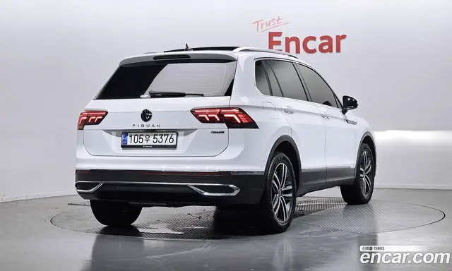 Volkswagen Tiguan 2023 2.0 автомат (гидро), миниатюра 2 Volkswagen Tiguan 2023 2.0 автомат (гидро), миниатюра 2