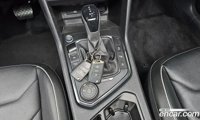 Volkswagen Tiguan 2023 2.0 автомат (гидро), миниатюра 12