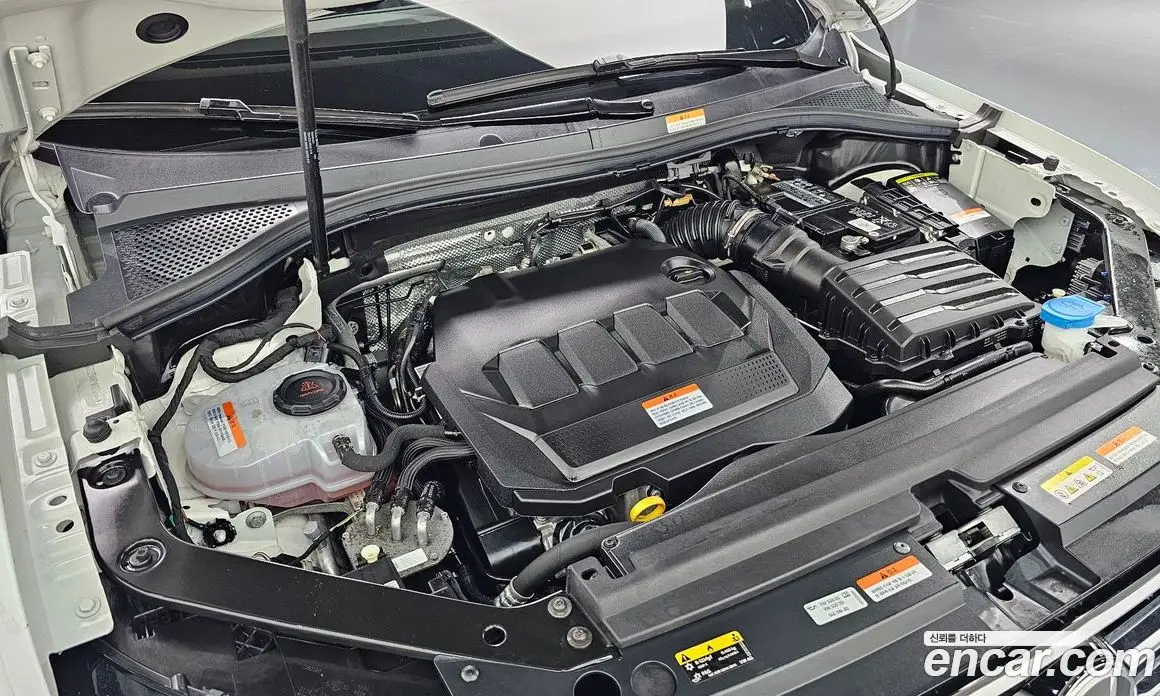 Volkswagen Tiguan 2023 2.0 автомат (гидро), фото 6 Volkswagen Tiguan 2023 2.0 автомат (гидро), фото 6